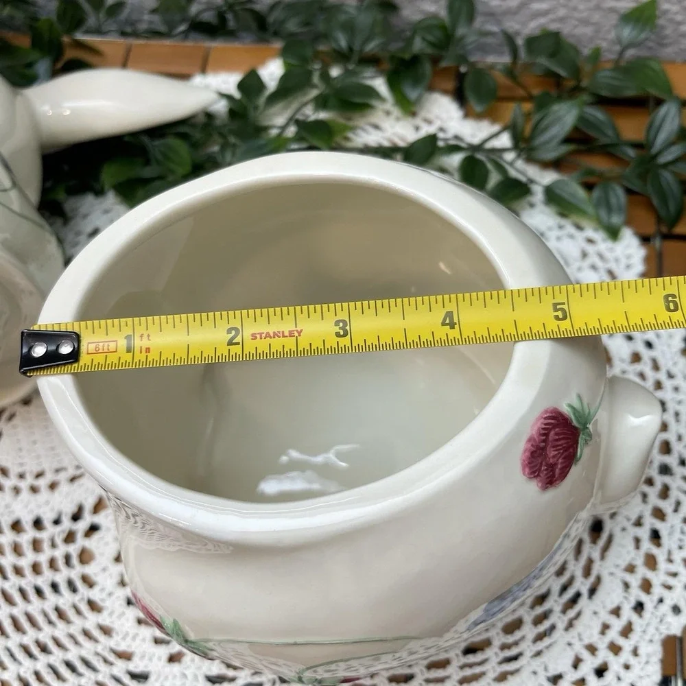 Lenox brand color